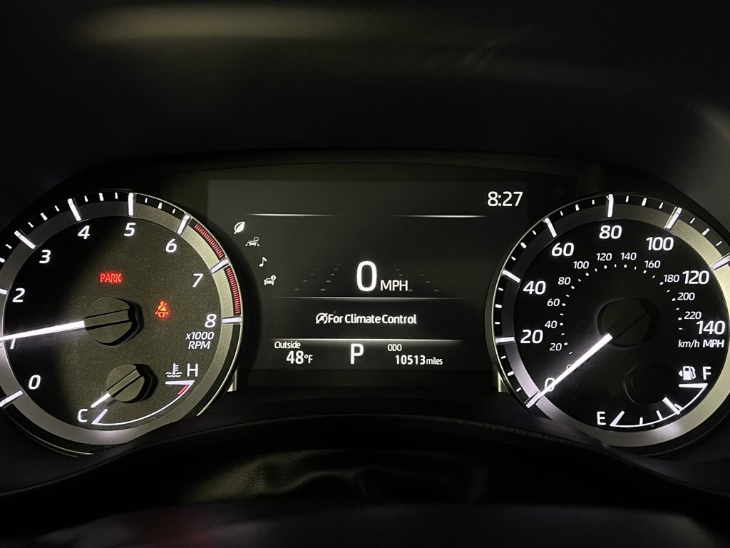 Used 2025 Toyota Highlander XLE image 14