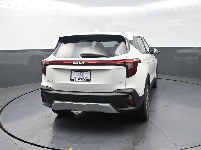 Used 2024 Kia Seltos LX AWD/4WD image 8