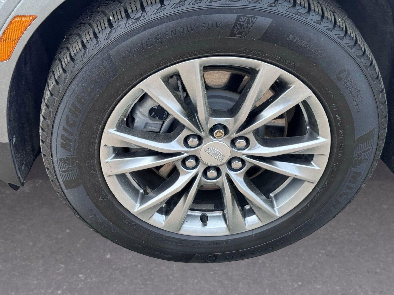 Used 2021 Cadillac XT5 Premium Luxury image 9