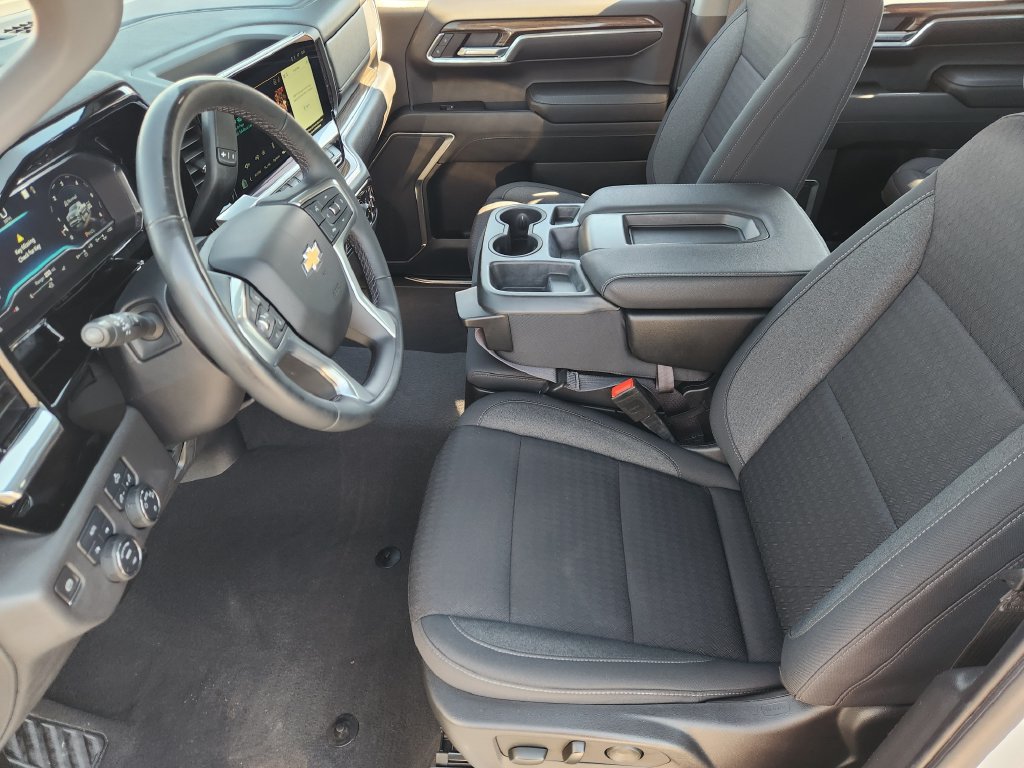 Used 2023 Chevrolet Silverado 1500 LT AWD/4WD image 13