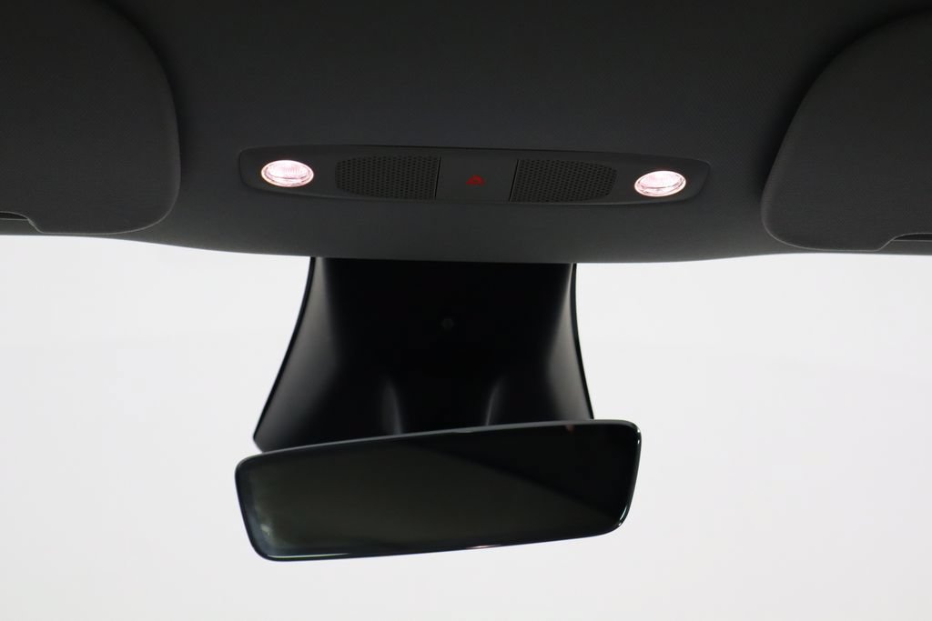 Used 2023 Tesla Model Y Performance AWD/4WD image 23