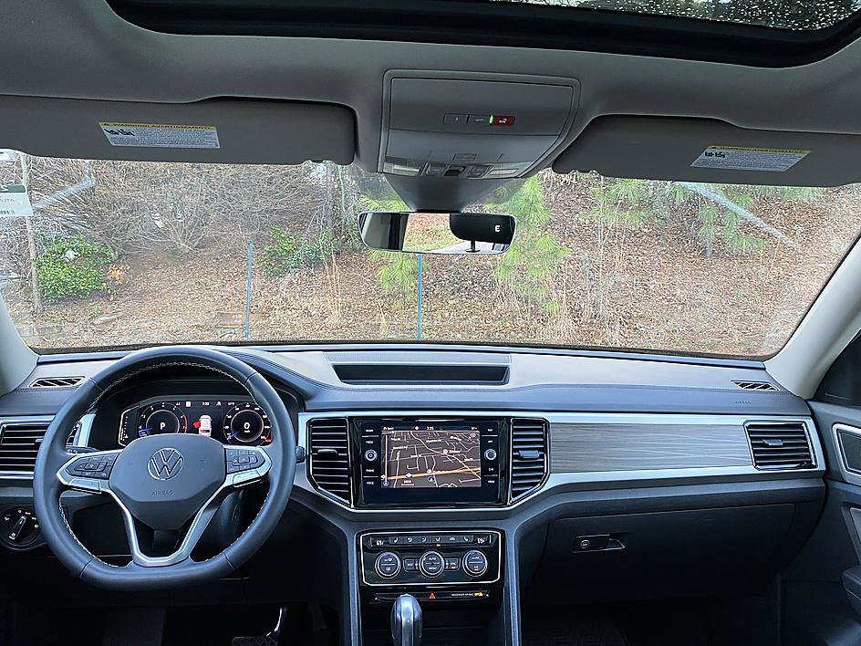 Used 2022 Volkswagen Atlas SEL image 23