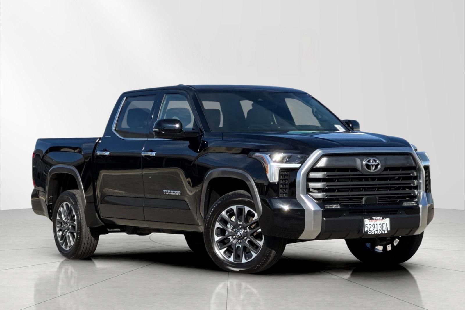 Used 2025 Toyota Tundra Limited image 1