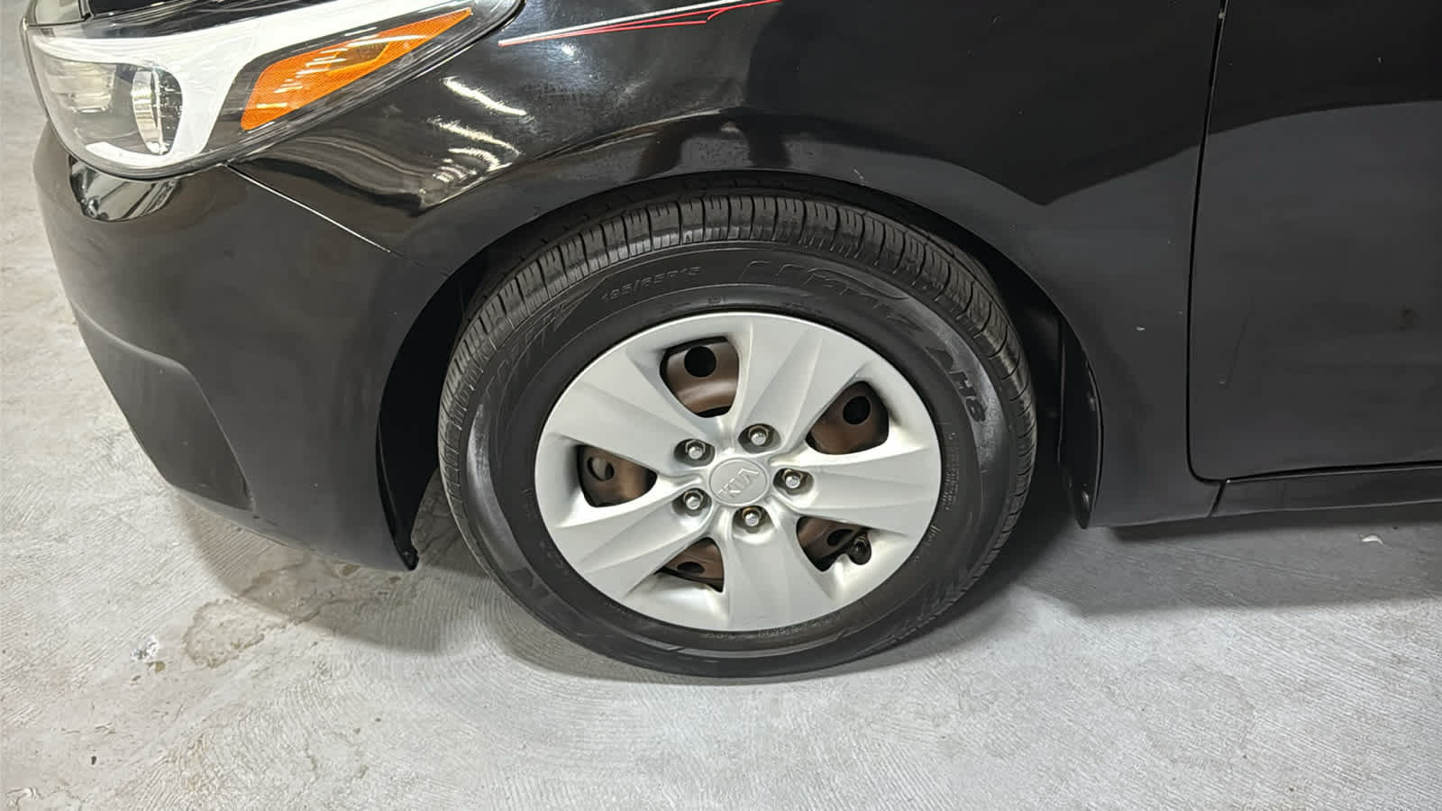 Used 2017 Kia Forte LX FWD image 8
