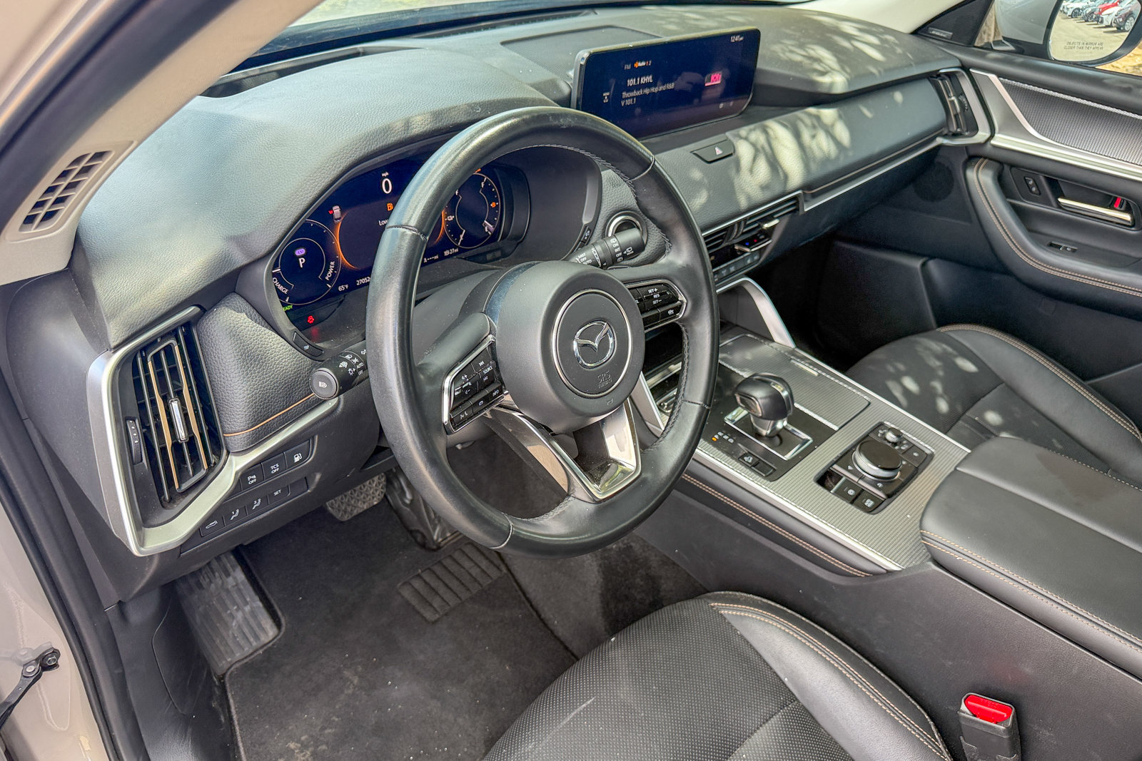 Certified 2024 MAZDA CX-90 Plug-In Hybrid w/ Premium Pkg AWD/4WD image 12