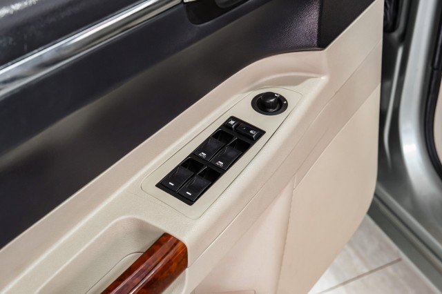 Used 2006 Chrysler 300 Touring image 40