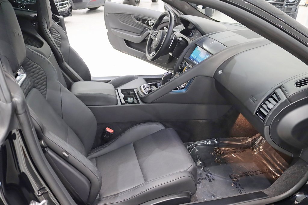 Used 2023 Jaguar F-TYPE R image 30