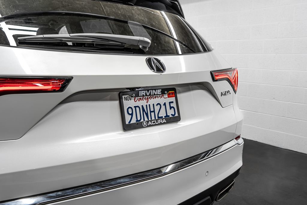 Used 2023 Acura MDX FWD w/ Technology Package image 16