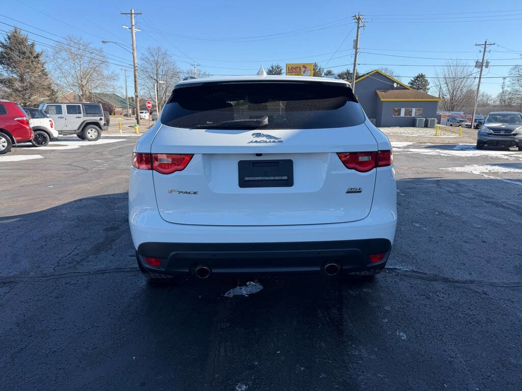 Used 2017 Jaguar F-PACE Prestige image 8