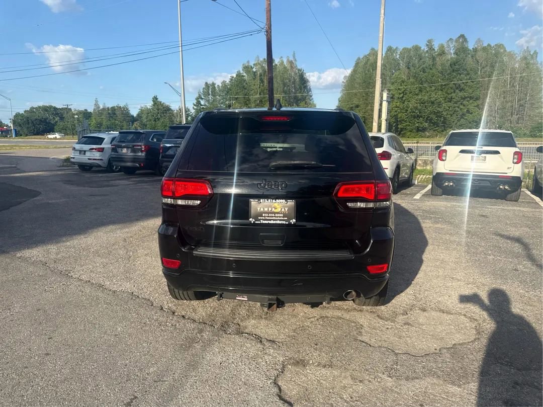 Used 2019 Jeep Grand Cherokee Altitude AWD/4WD image 6