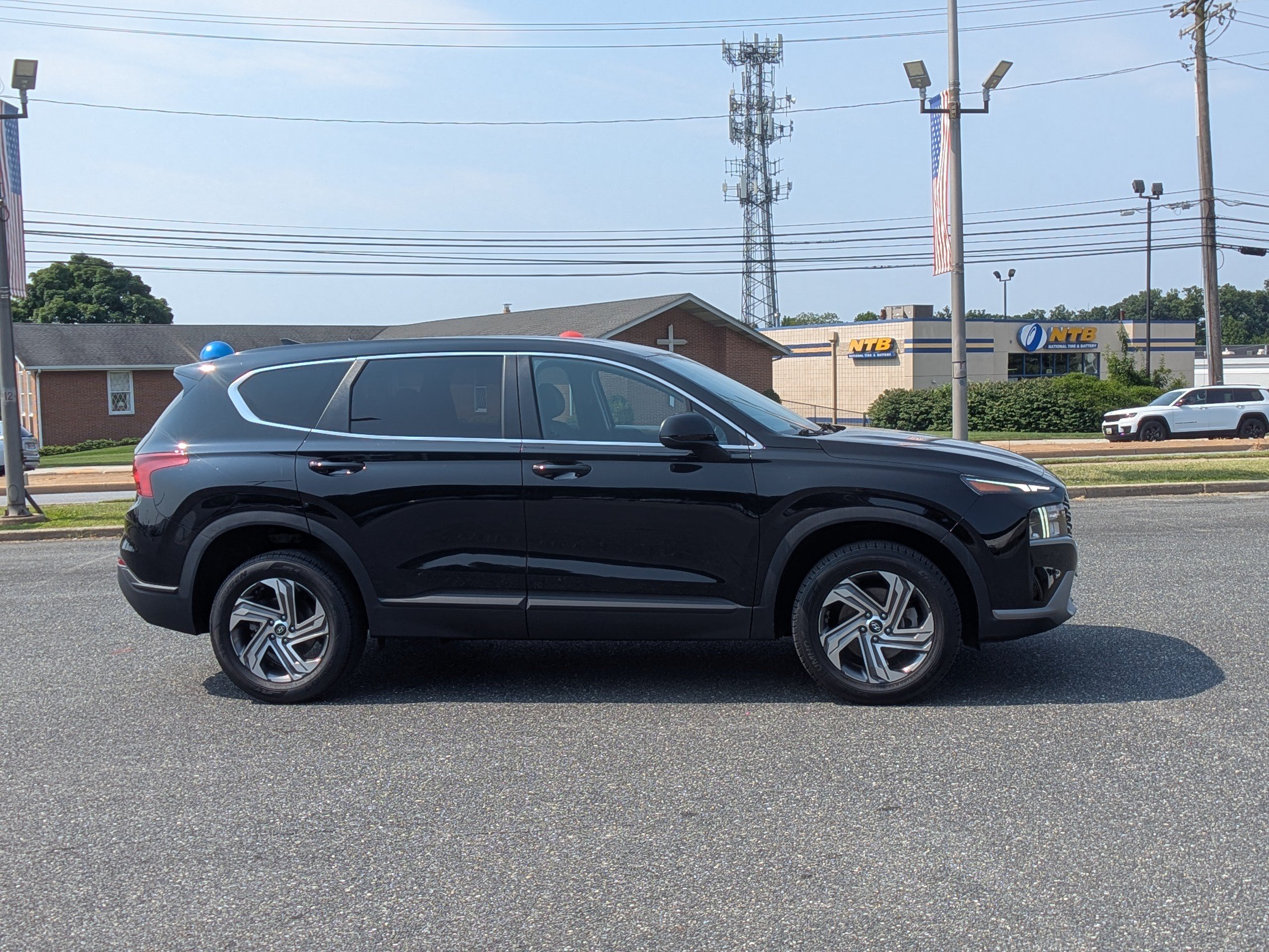 Used 2023 Hyundai Santa Fe SE AWD/4WD image 10
