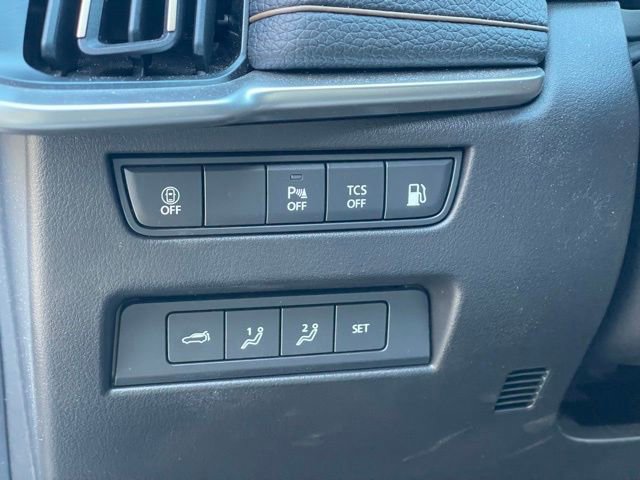 Certified 2024 MAZDA CX-90 Plug-In Hybrid w/ Premium Pkg image 17