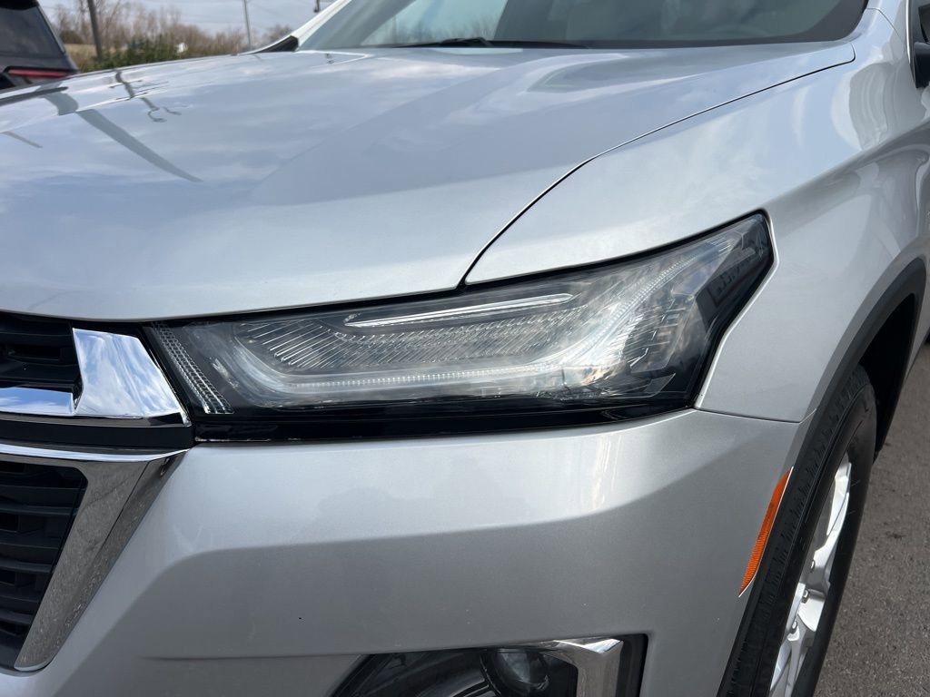 Used 2022 Chevrolet Traverse LS image 10