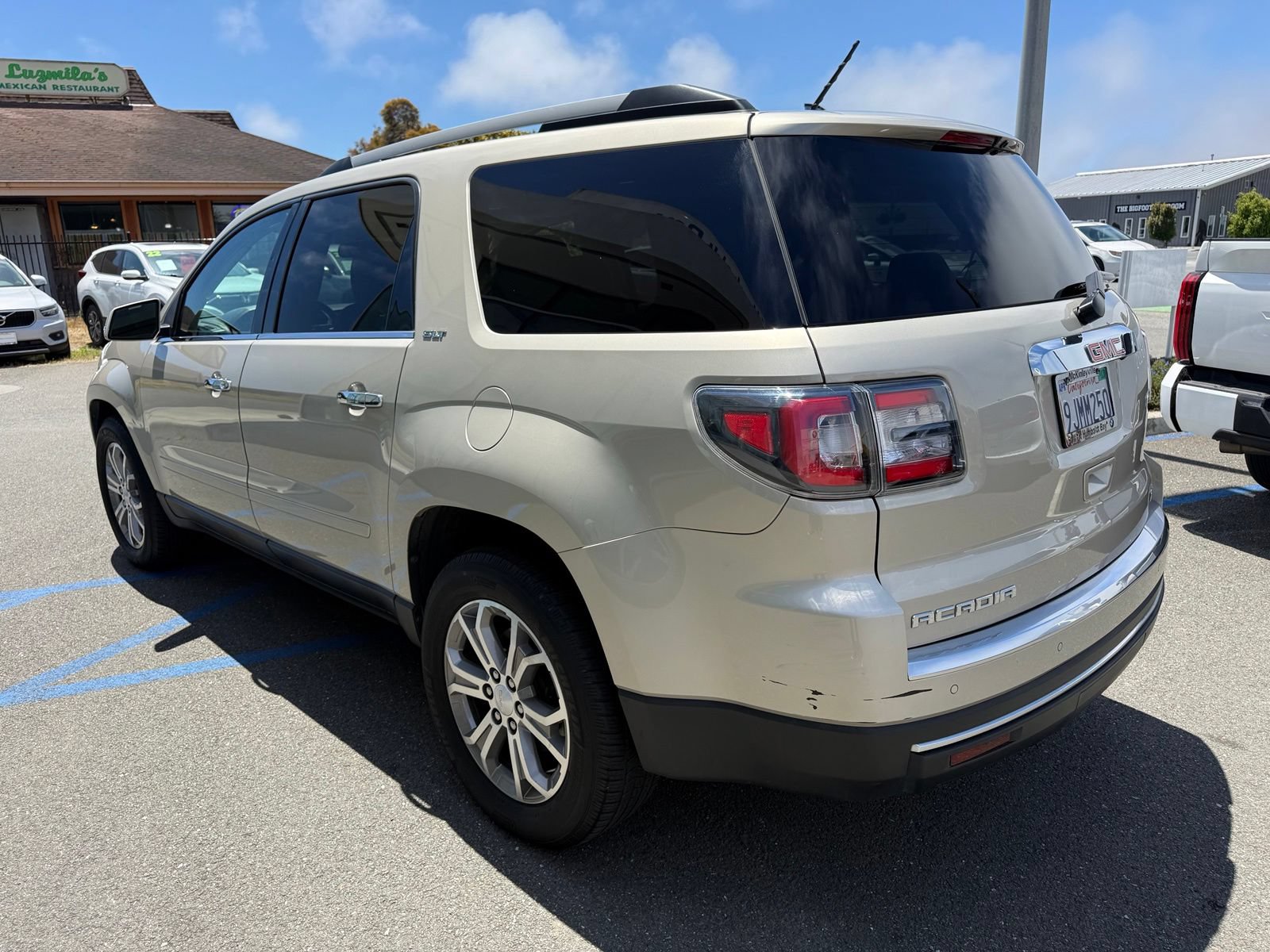 Used 2015 GMC Acadia SLT AWD/4WD image 6