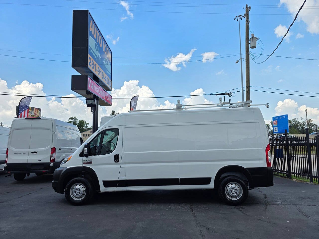 Used 2022 RAM ProMaster 2500 FWD image 4