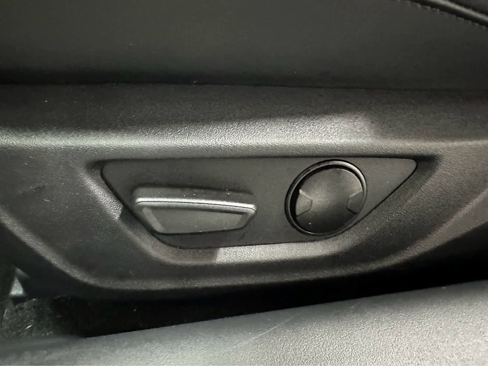 Used 2025 Ford Mustang Premium image 17