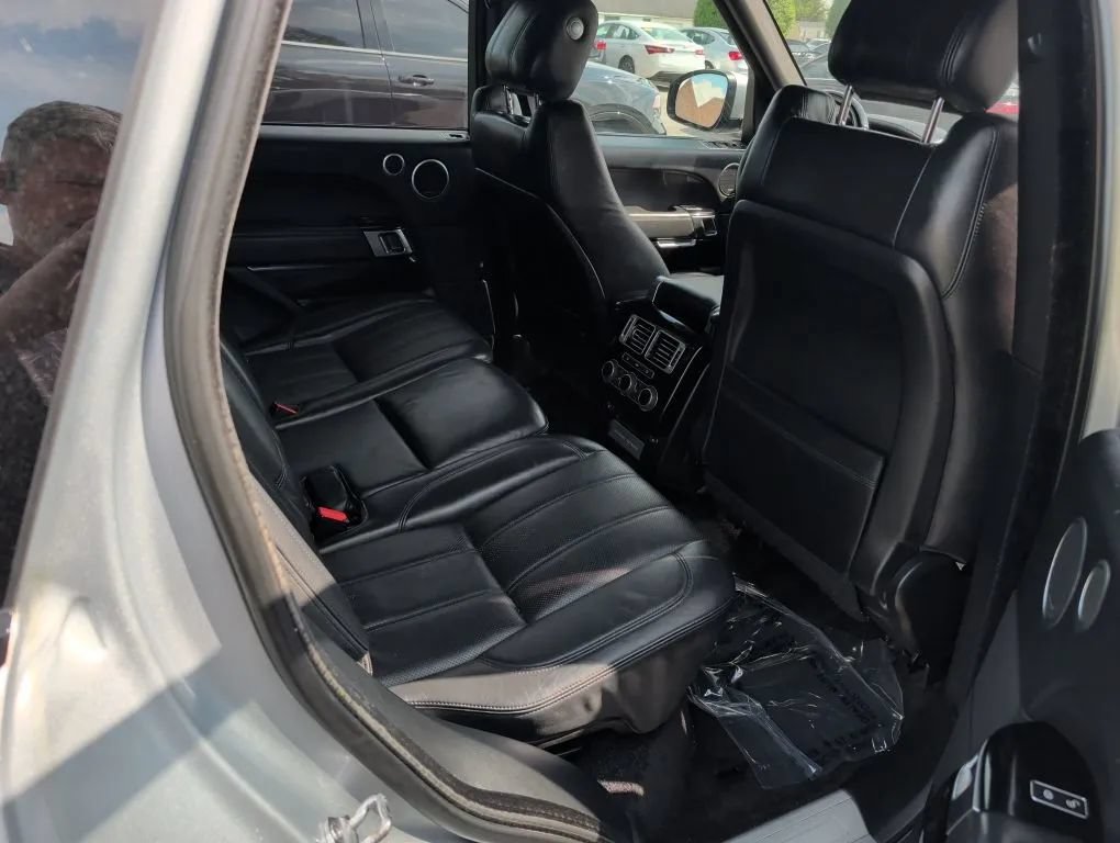 Used 2017 Land Rover Range Rover HSE AWD/4WD image 34