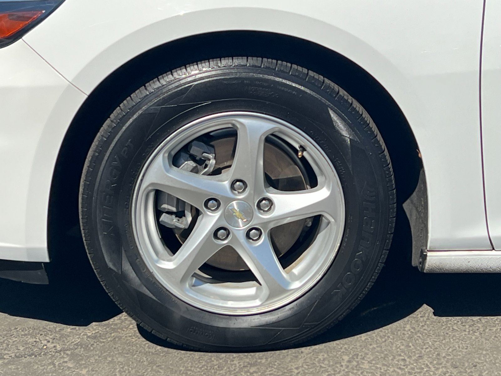 Used 2018 Chevrolet Malibu LS FWD image 24
