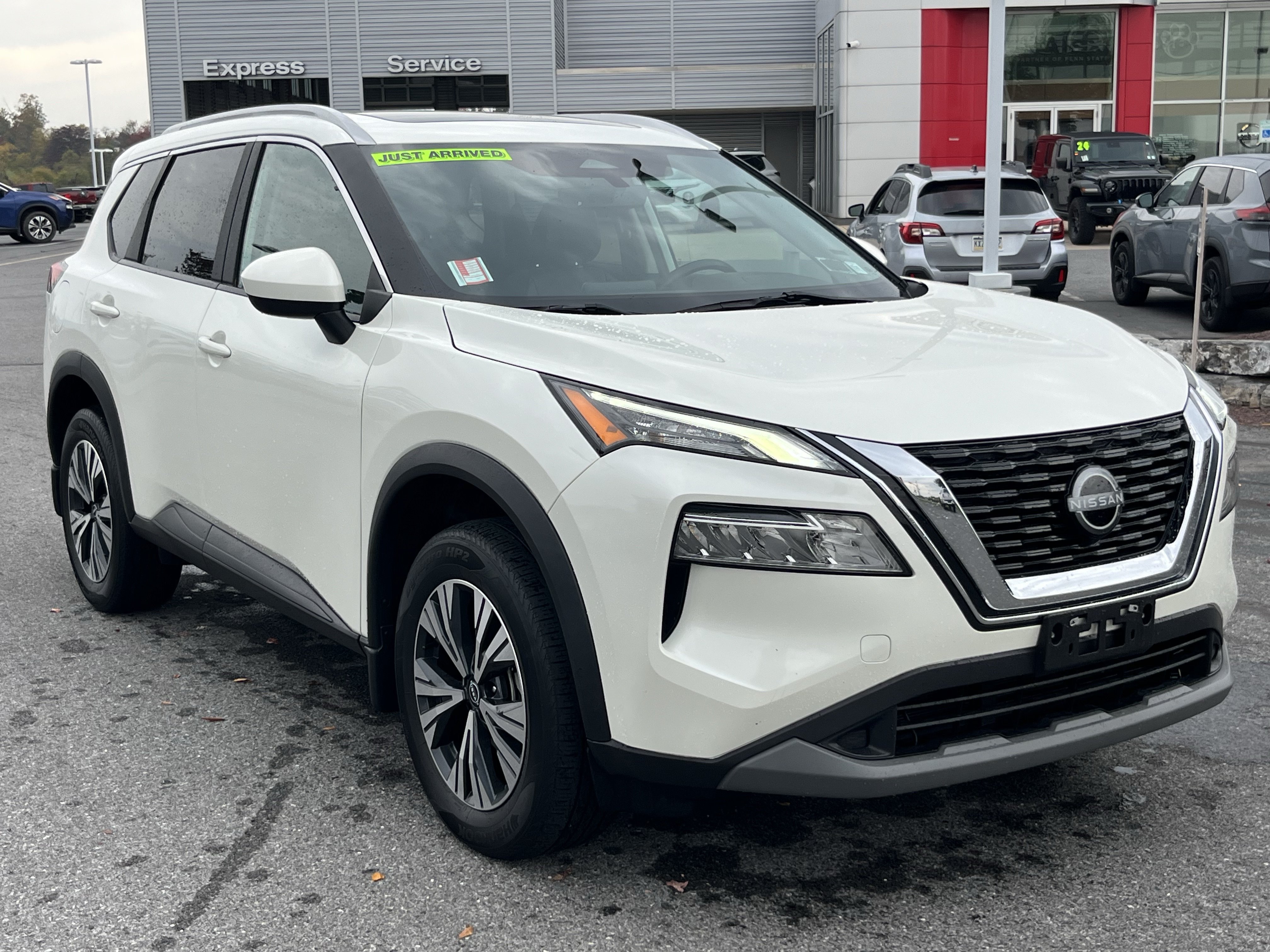 Used 2023 Nissan Rogue SV w/ SV Premium B Package