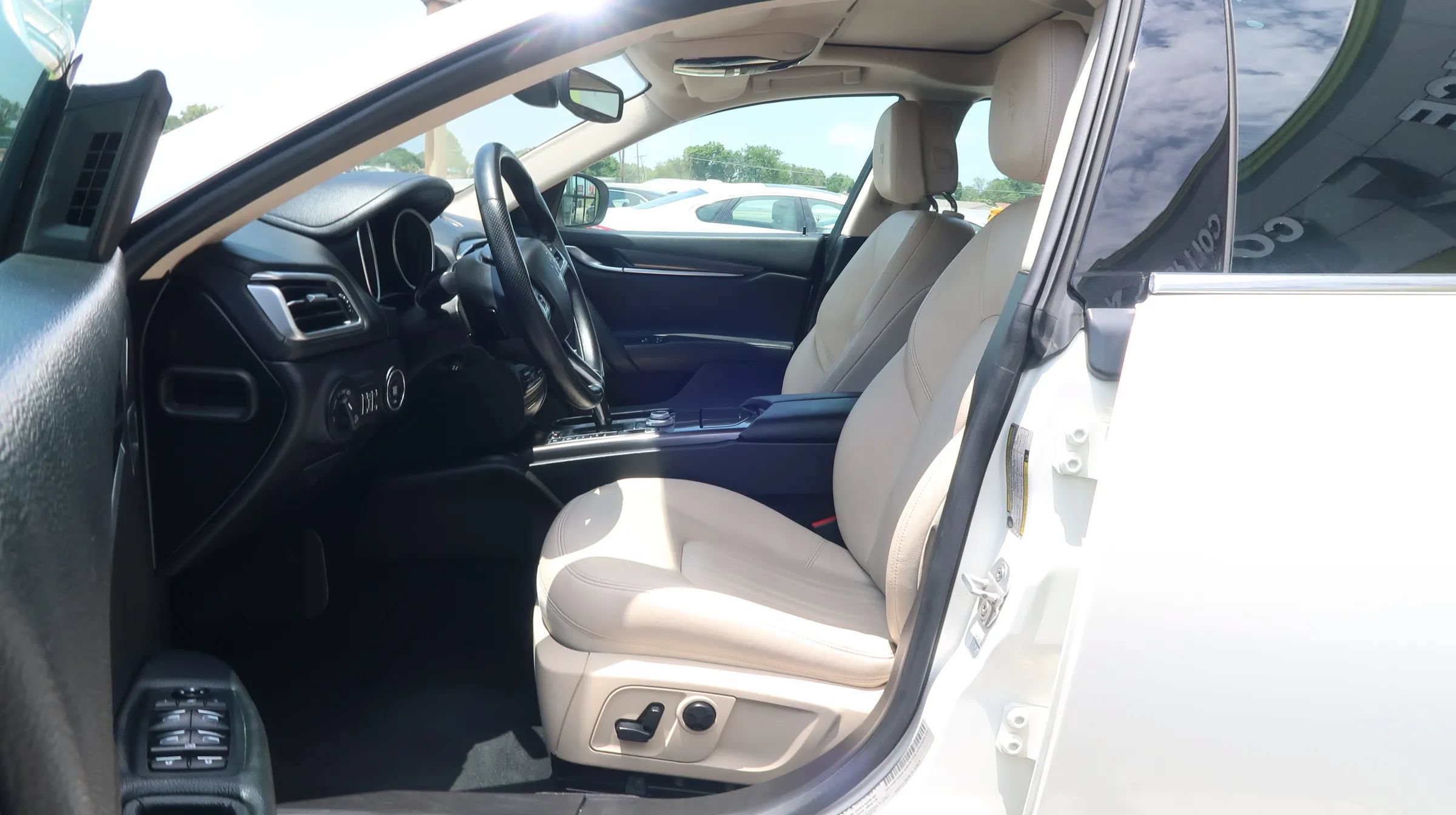 Used 2020 Maserati Ghibli RWD image 15