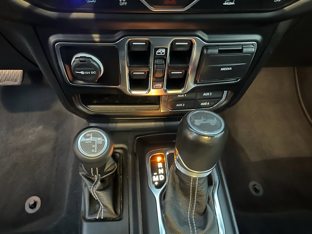 Used 2023 Jeep Wrangler Sahara image 22