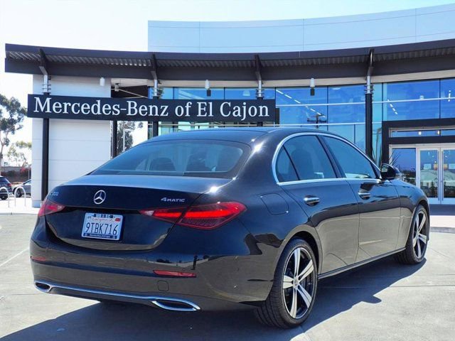 Used 2025 Mercedes-Benz C 300 4MATIC Sedan image 3