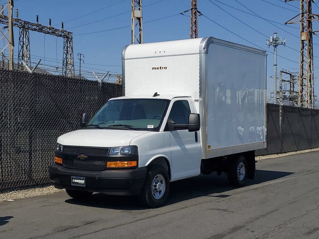 New 2025 Chevrolet Express 3500 w/ Power Convenience Package RWD image 8