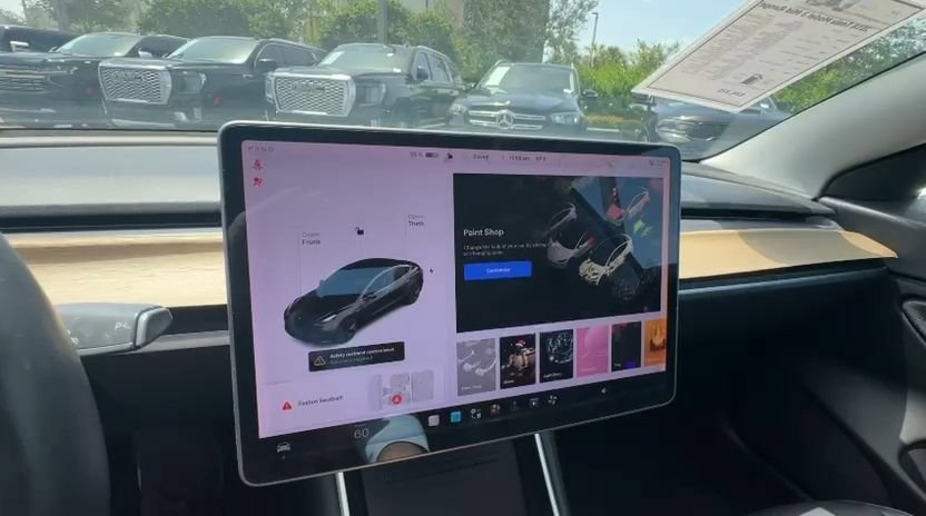 Used 2018 Tesla Model 3 Mid Range RWD image 31