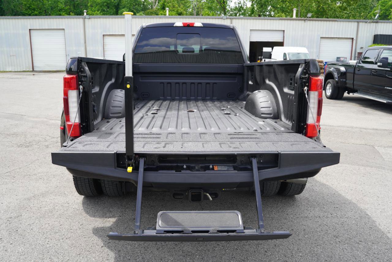 Used 2019 Ford F450 Platinum w/ Platinum Ultimate Package AWD/4WD image 40