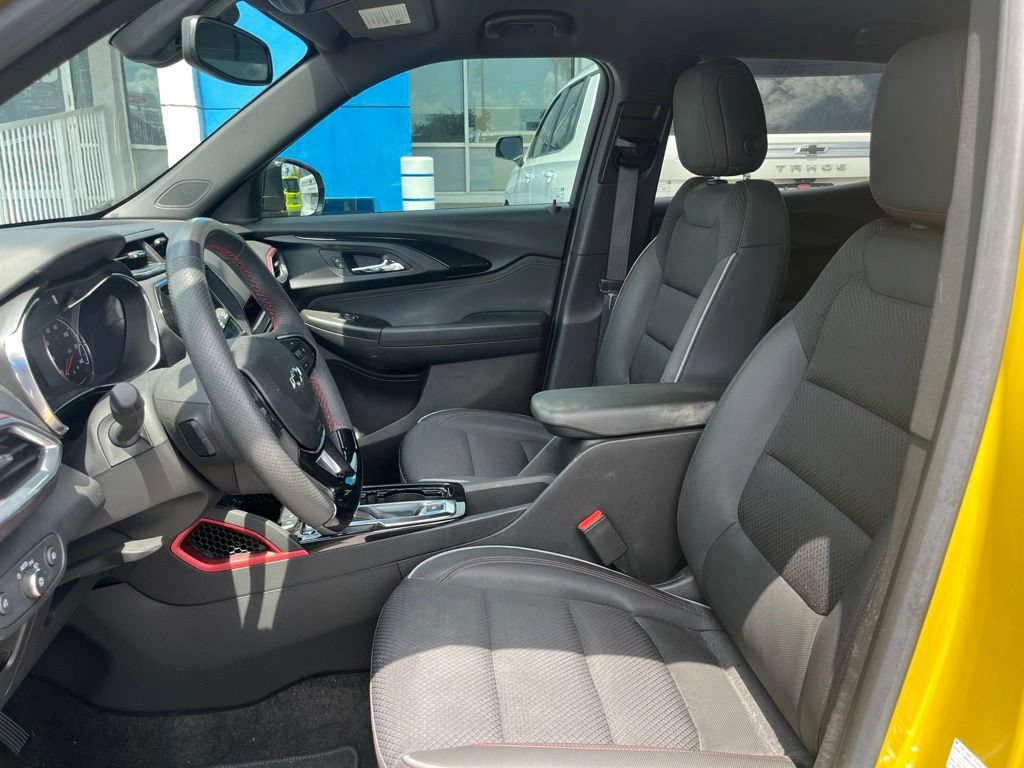 Used 2023 Chevrolet TrailBlazer RS w/ Technology Package AWD/4WD image 9