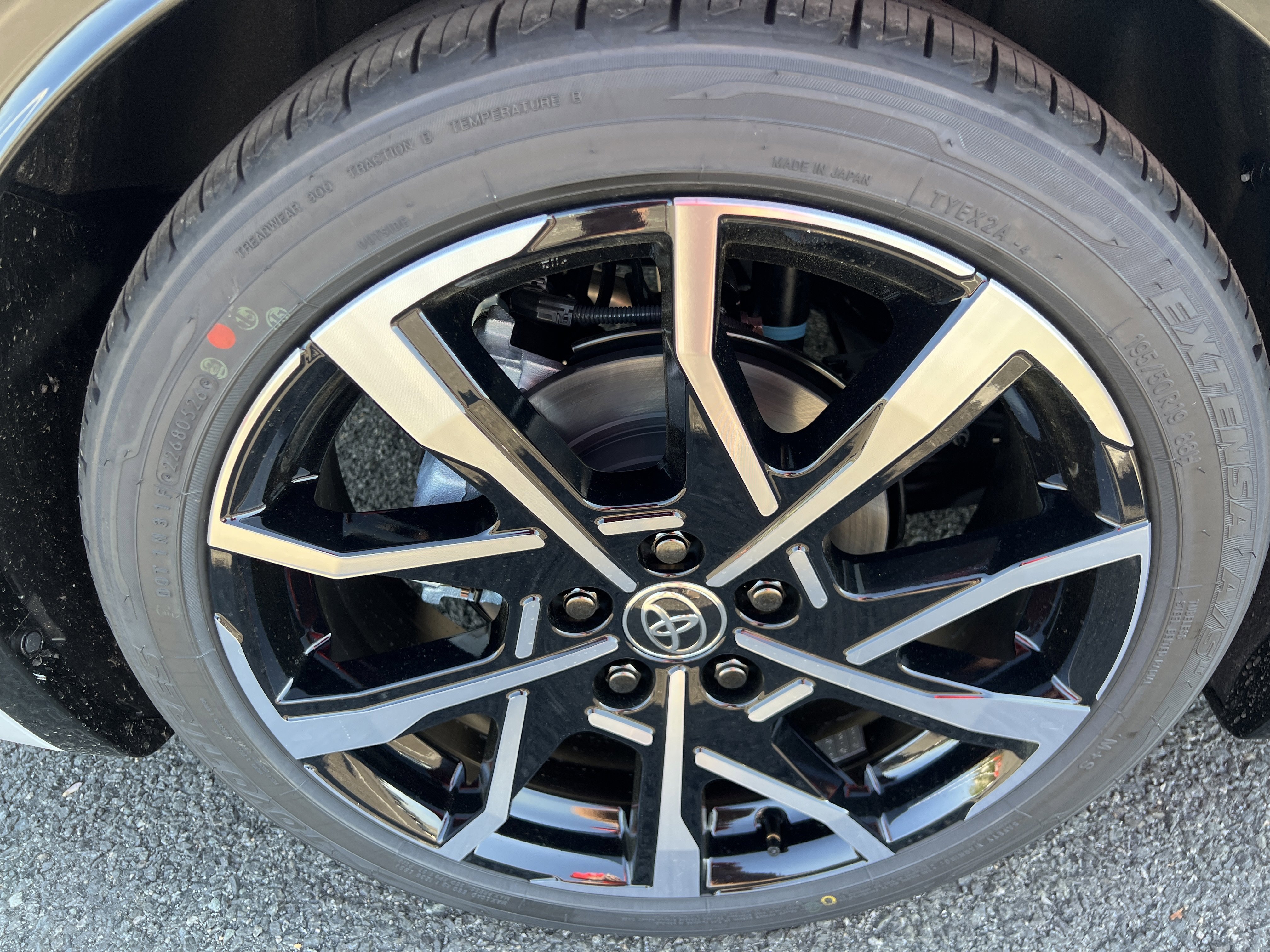 New 2026 Toyota Prius Plug-In Hybrid image 7