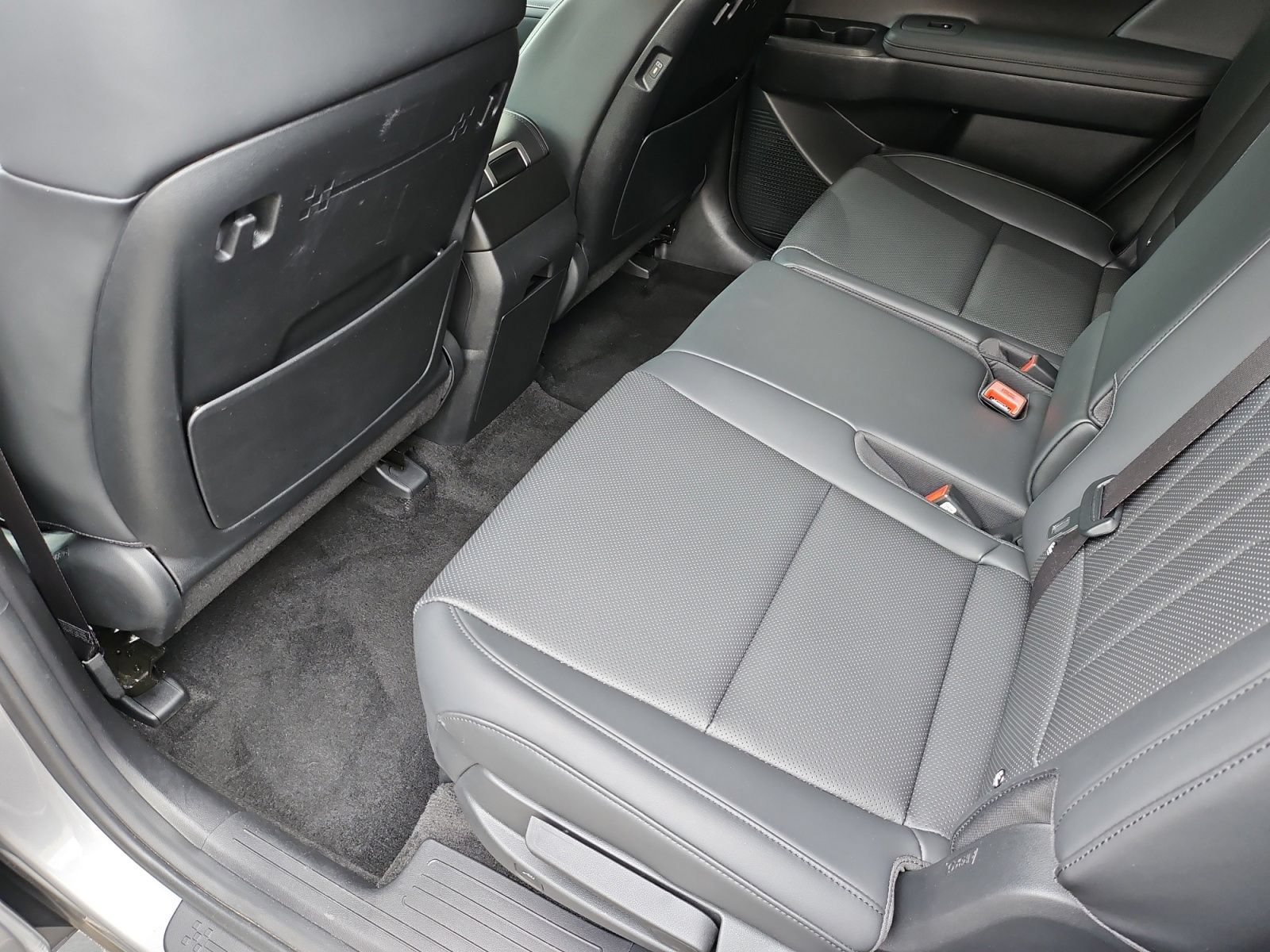 Used 2026 Hyundai Santa Fe SEL FWD image 33