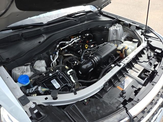 Used 2022 Ford Explorer XLT image 14