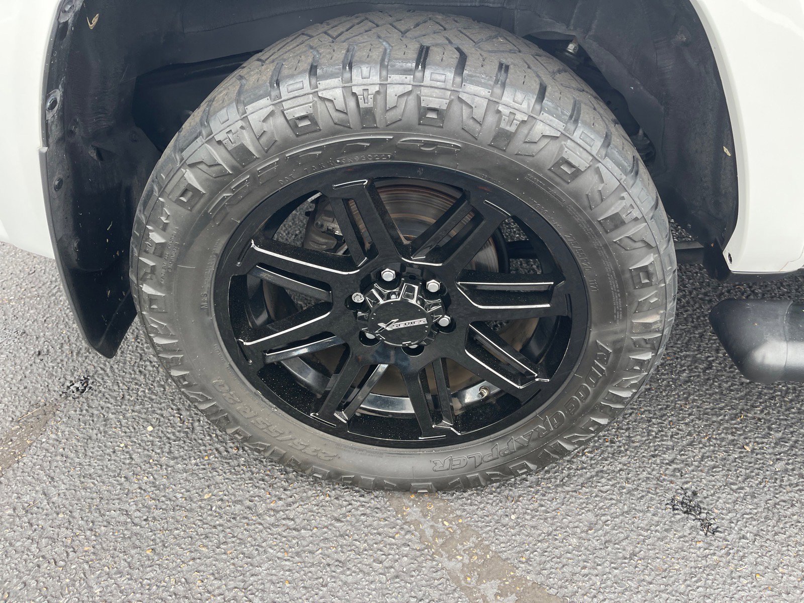 Used 2023 Toyota 4Runner SR5 Premium w/ Moonroof Package image 23