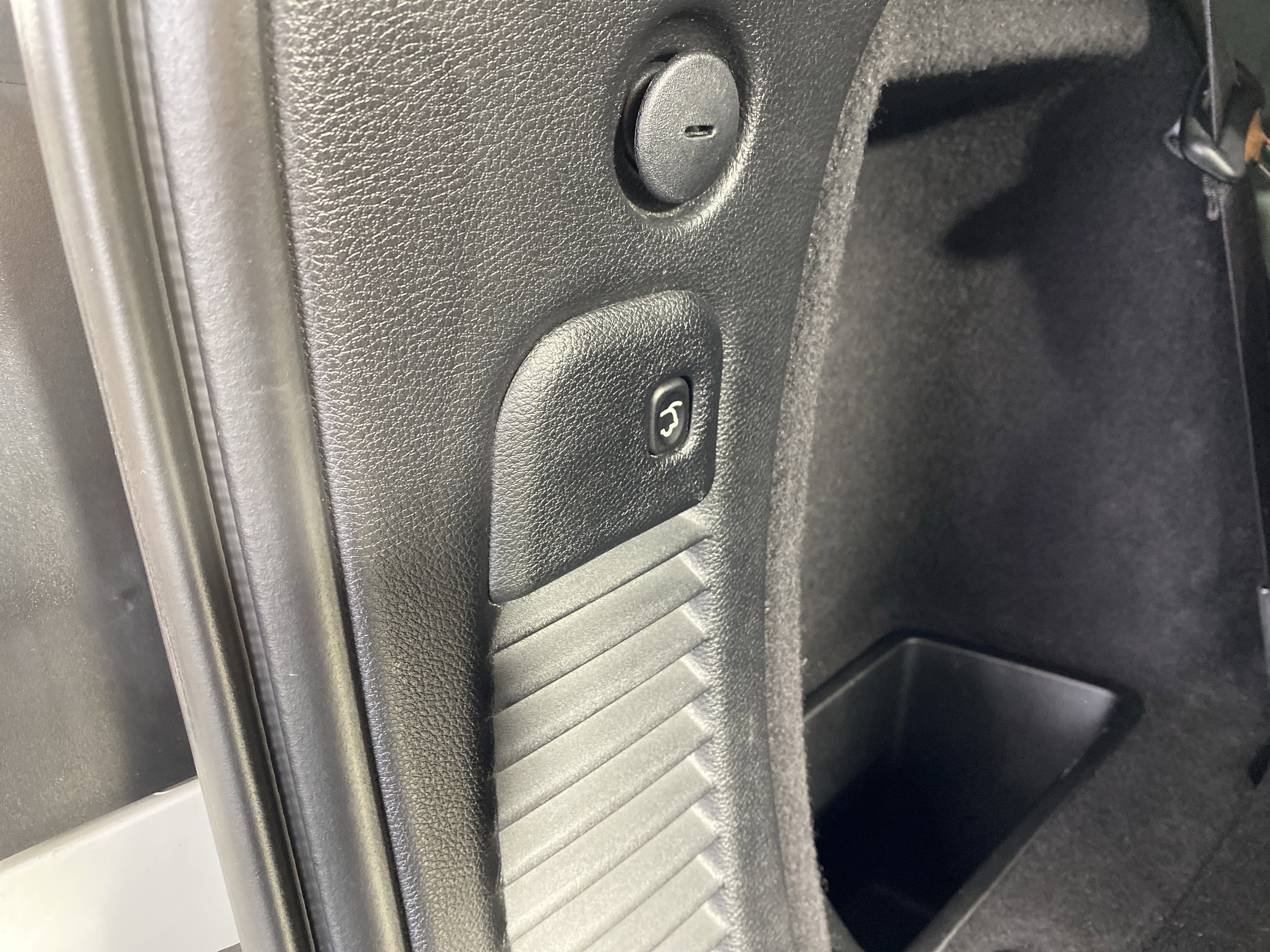 Used 2019 Dodge Durango GT image 34