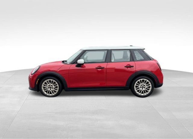 Used 2026 MINI Cooper 4-Door Hardtop FWD image 8