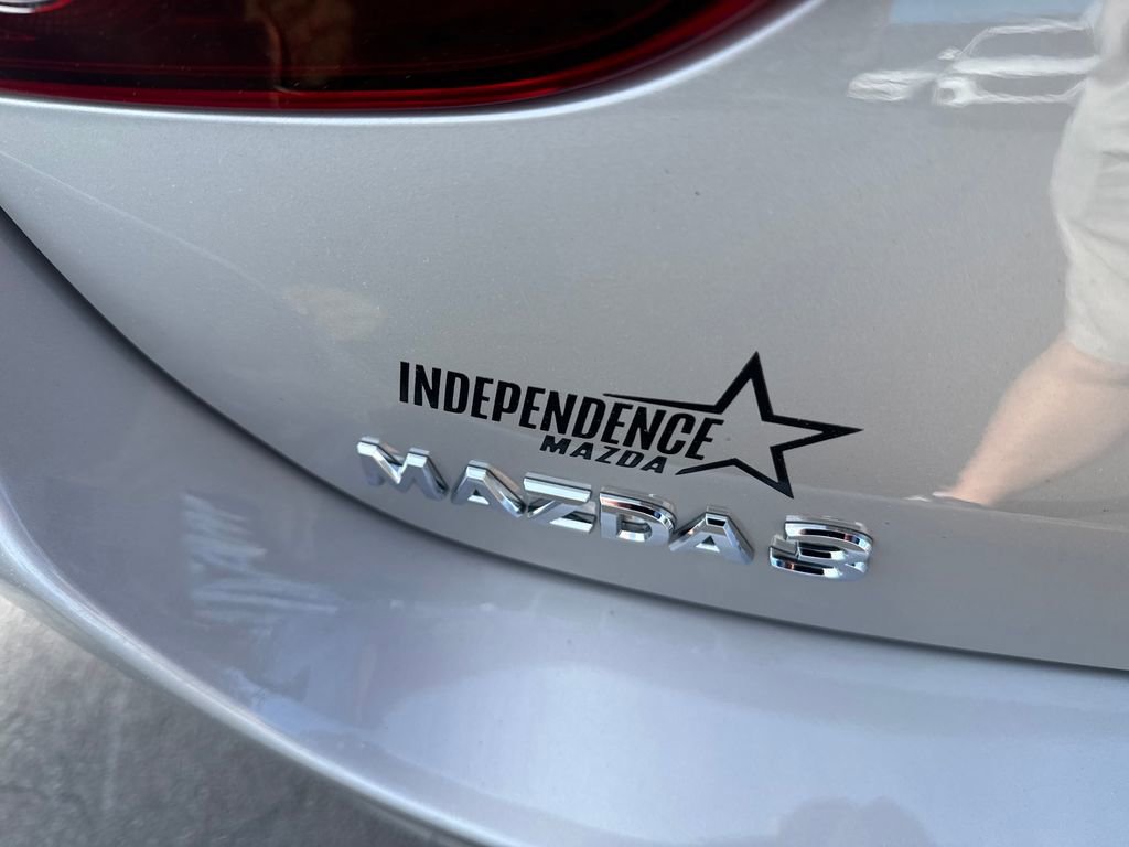 Used 2023 MAZDA MAZDA3 s FWD image 30