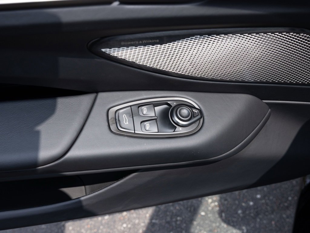 New 2026 Aston Martin V8 Vantage Coupe image 19