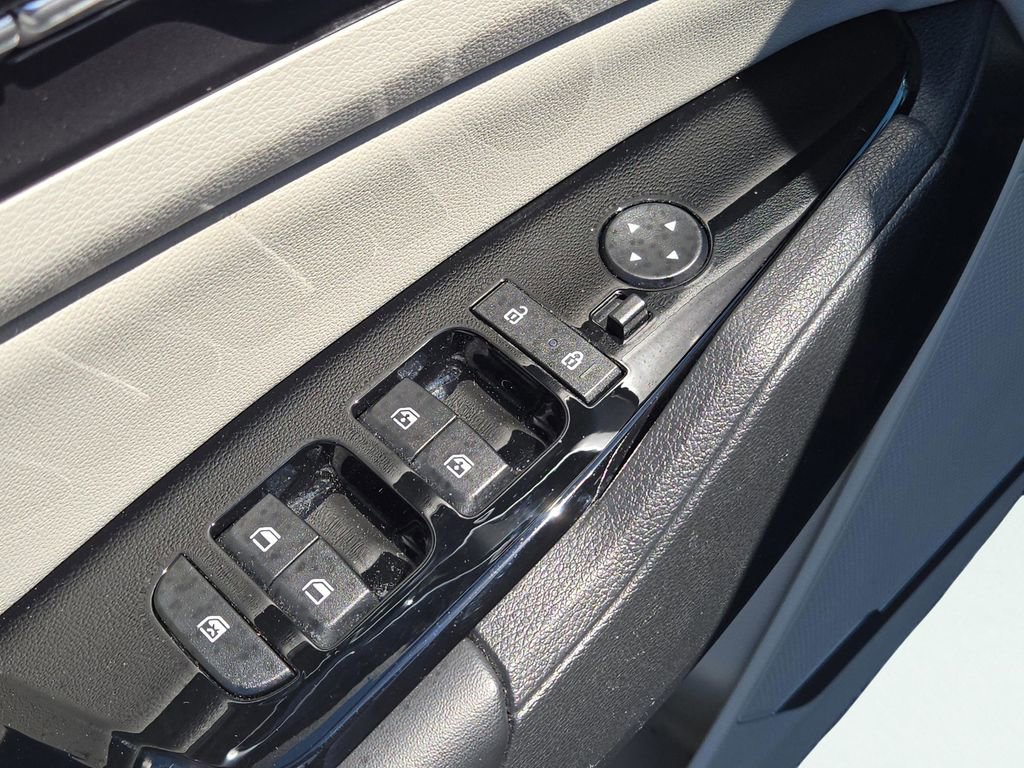 Certified 2024 Kia Sportage EX image 17