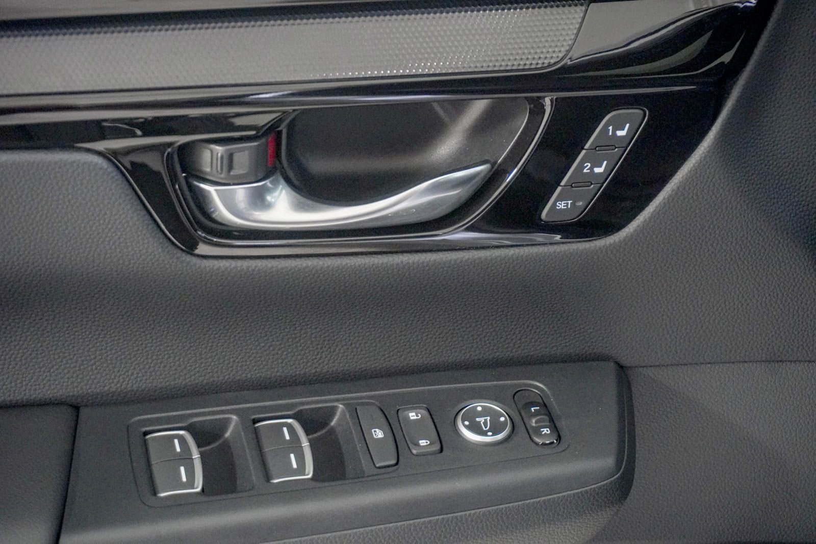 Certified 2026 Honda CR-V Sport Touring image 18