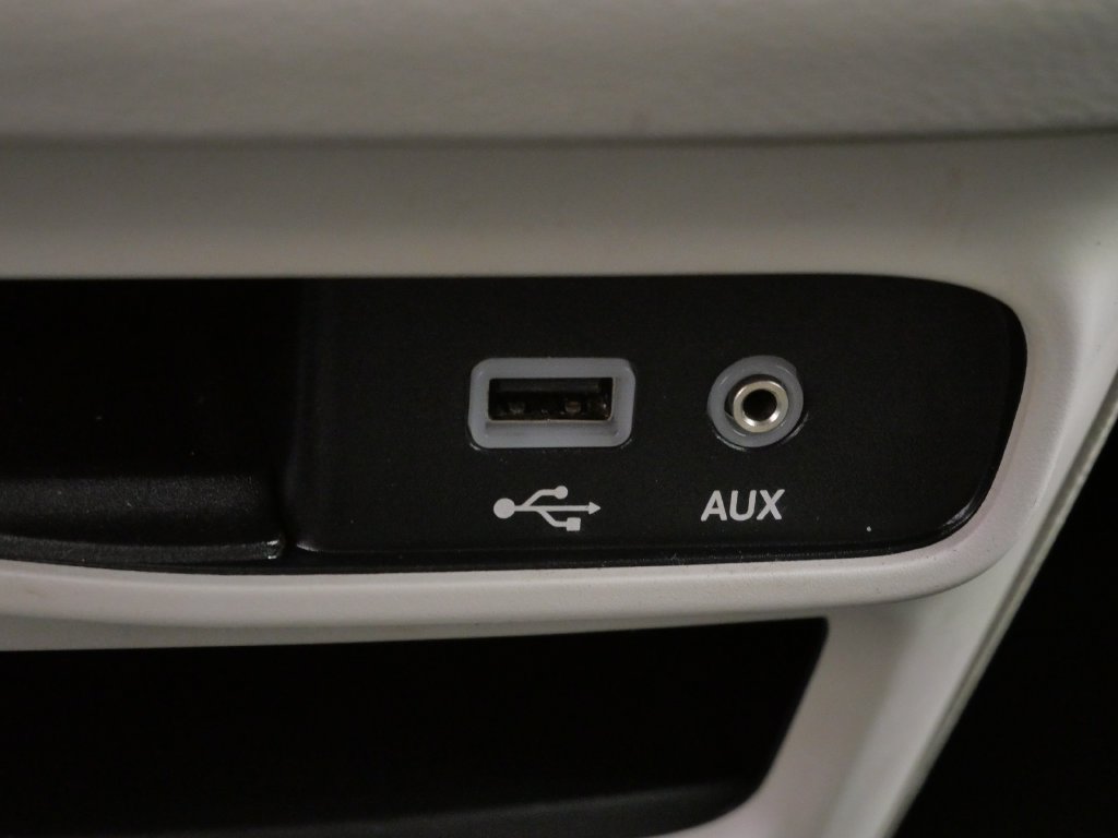 Certified 2017 Chrysler Pacifica Touring-L FWD image 28