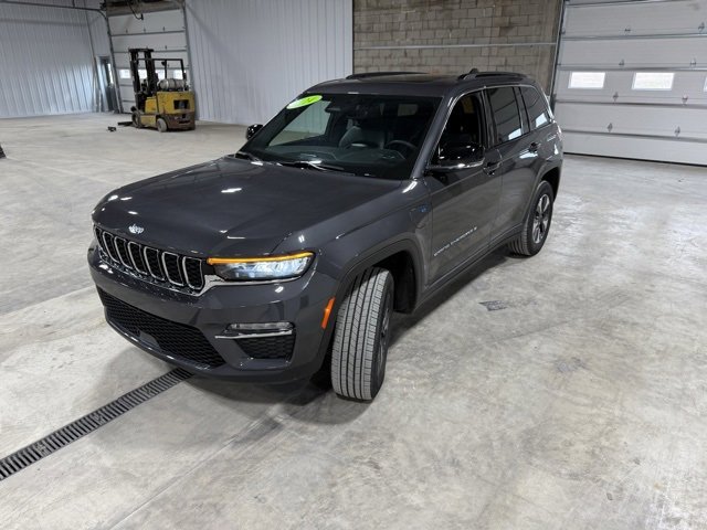 Used 2024 Jeep Grand Cherokee Limited 4xe image 40