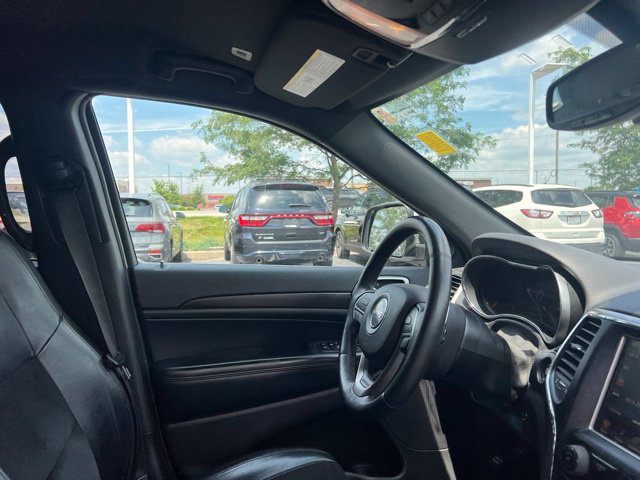 Used 2017 Jeep Grand Cherokee Altitude AWD/4WD image 33