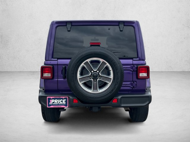 Used 2023 Jeep Wrangler Unlimited Sahara w/ Cold Weather Group AWD/4WD image 7