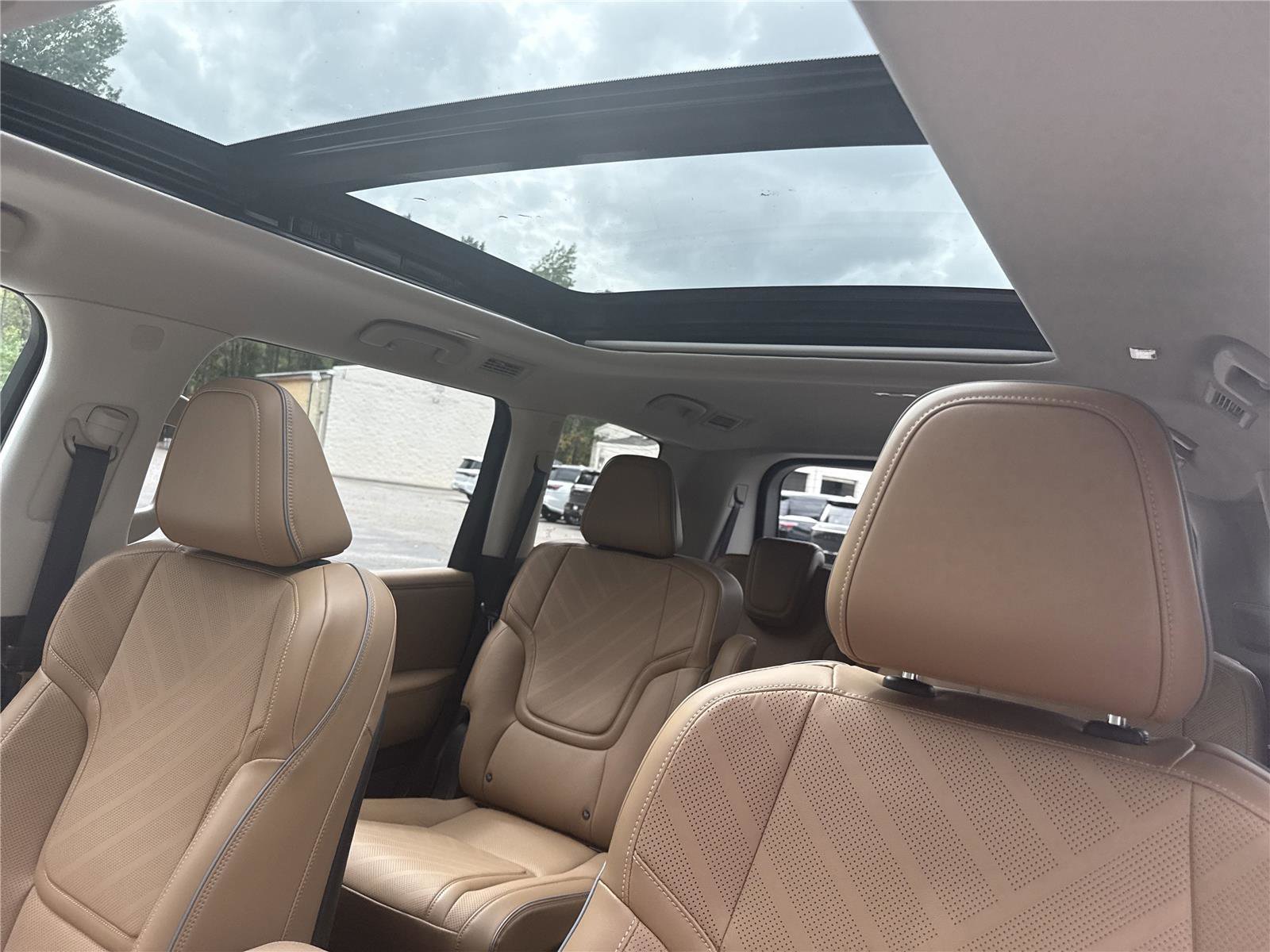 New 2026 INFINITI QX80 Luxe image 20