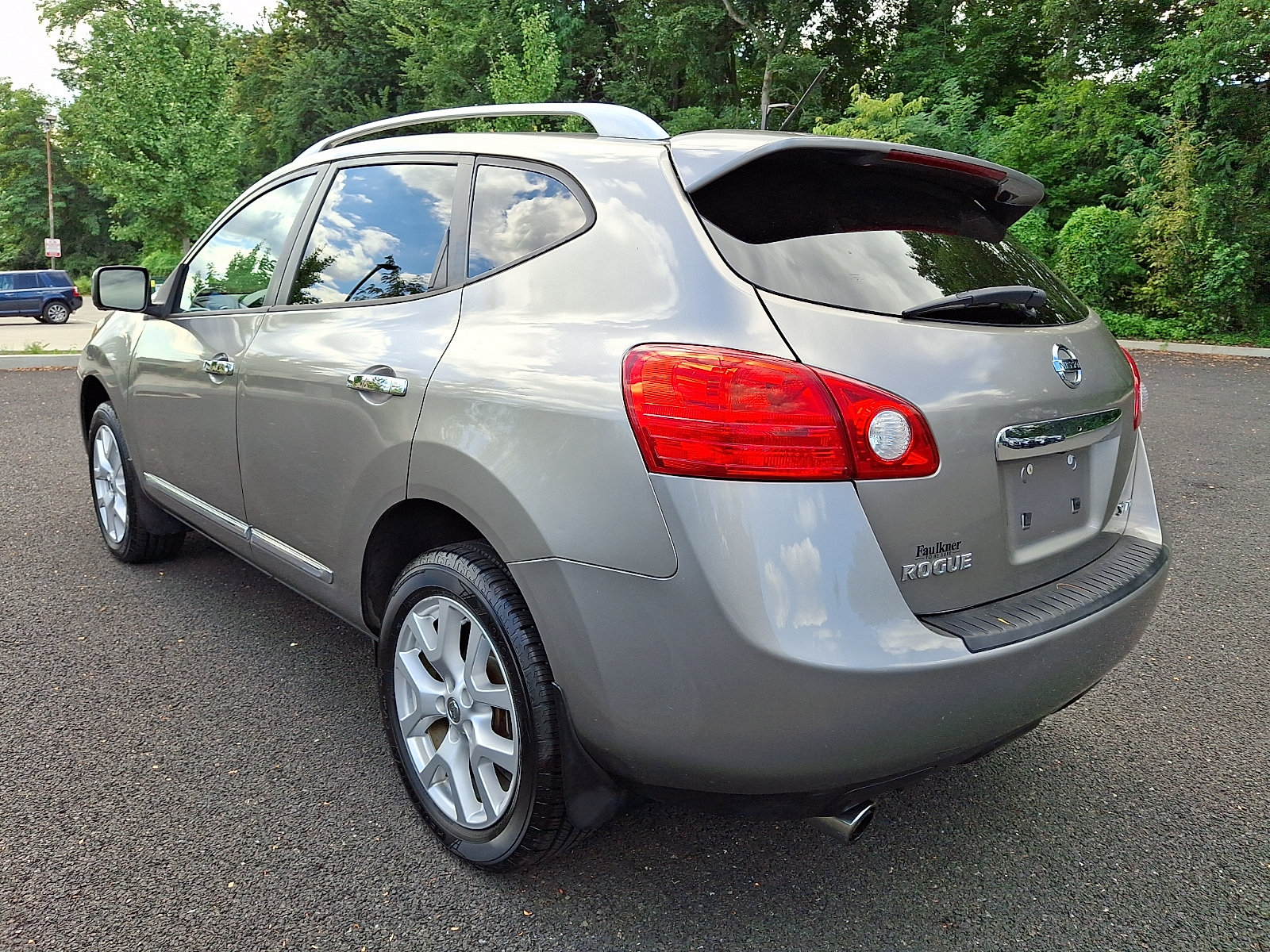 Used 2013 Nissan Rogue SL AWD/4WD image 4