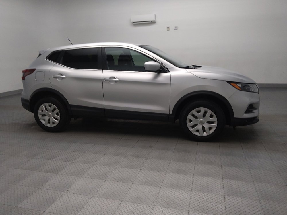 Used 2020 Nissan Rogue Sport S image 11