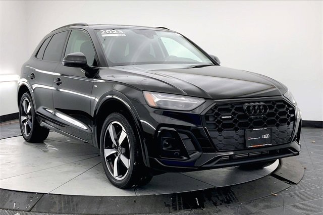 Used 2023 Audi Q5 2.0T Prestige w/ Prestige Package image 1