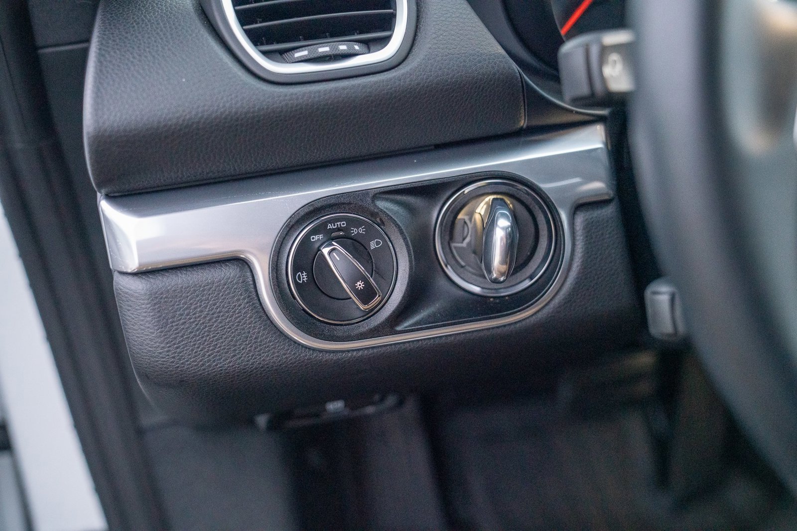 Used 2024 Porsche 718 Cayman image 14