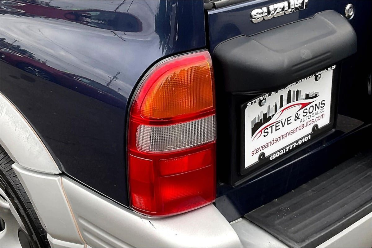 Used 2000 Suzuki Grand Vitara JLX AWD/4WD image 22